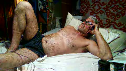 derick1961 online show from November 28, 2:14 am