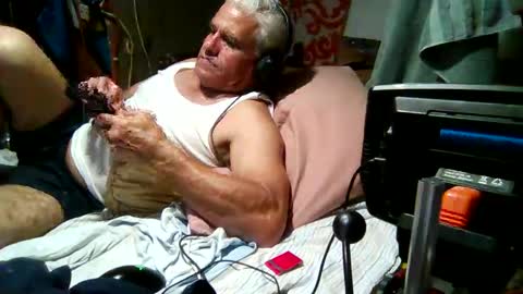 derick1961 online show from January 19, 5:22 am