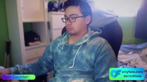 Derrick Hose online show from November 16, 3:28 pm