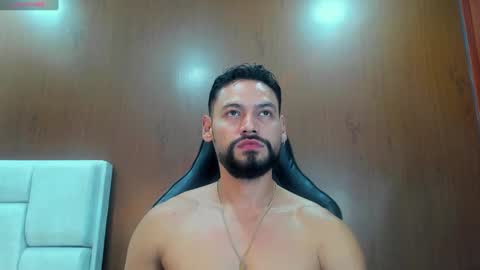 DerryBigger CM online show from September 26, 8:57 pm