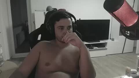 dershark online show from October 25, 11:43 pm