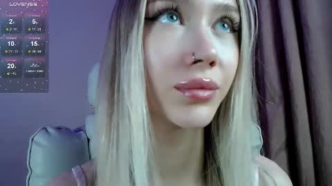 Ari online show from November 11, 5:24 pm