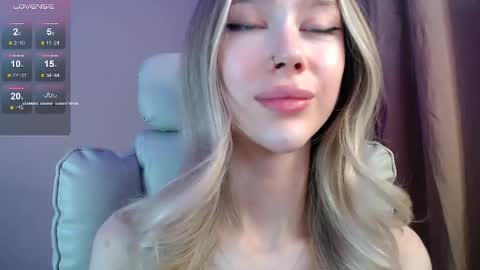 Snapshot of des_ch chatting on January 31, 7:11 pm Ari online show from January 31, 7:11 pm