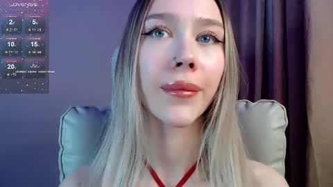 Snapshot of des_ch chatting on March 2, 5:31 pm Ari online show from March 2, 5:31 pm