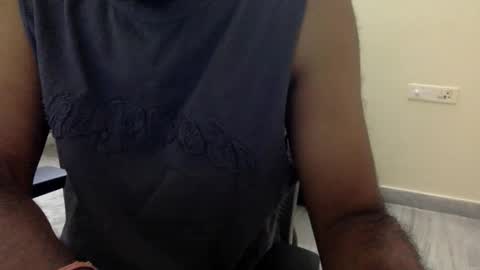 desisuckable online show from June 1, 10:28 am