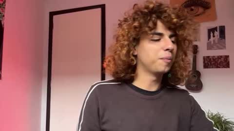 Desidias online show from February 7, 8:23 pm