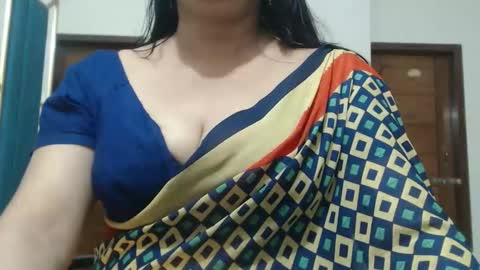 Snapshot of desimaisa130 chatting on April 30, 8:57 pm Maisa online show from April 30, 8:57 pm