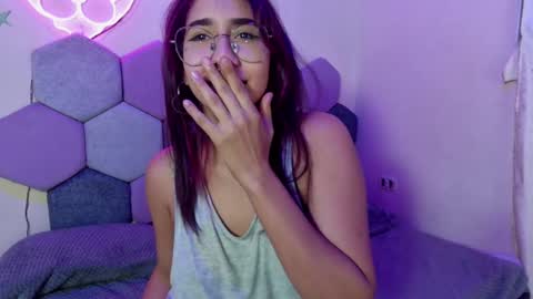 TORI AND MR. BEAR online show from February 13, 9:38 pm