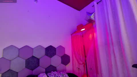 TORI AND MR. BEAR online show from April 10, 1:16 pm