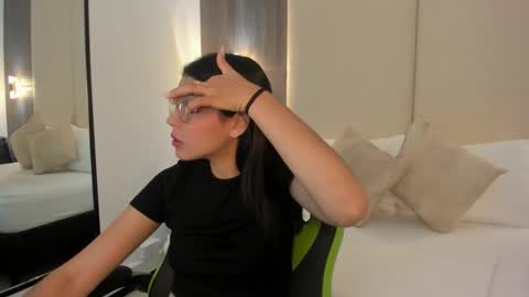 desire online show from January 14, 12:11 pm