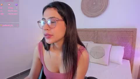 Snapshot of desireee_ chatting on March 19, 12:53 pm desire online show from March 19, 12:53 pm
