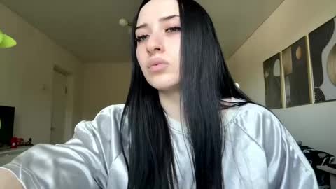 Kira online show from May 16, 7:27 am