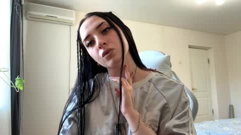 Kira online show from May 16, 10:36 am