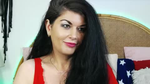 HellenMoon online show from December 17, 5:07 am