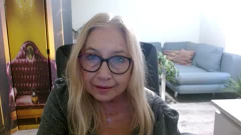 S O F I A online show from November 9, 7:39 am