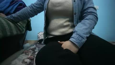 Snapshot of desirussian chatting on December 1, 11:04 am desirussian online show from December 1, 11:04 am