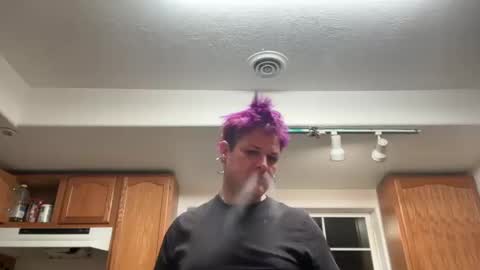 Snapshot of desmondks chatting on January 16, 6:56 am Dezmond online show from January 16, 6:56 am