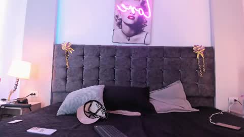 Snapshot of destello_xxx chatting on July 12, 6:54 pm Destello online show from July 12, 6:54 pm