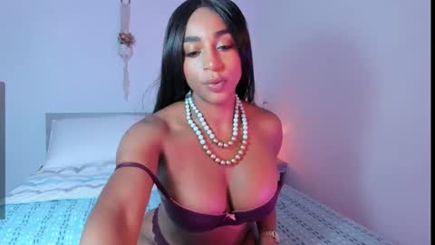 Destinne Mill online show from February 10, 12:18 pm