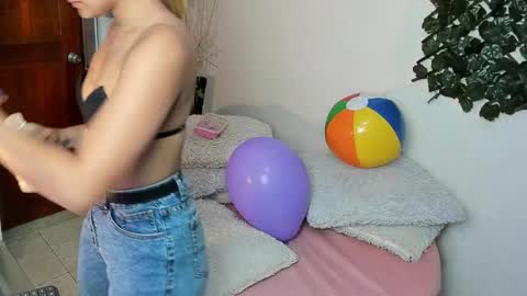 Destiny online show from March 30, 12:06 pm