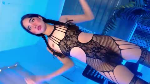 Snapshot of destinyrosexxx chatting on December 28, 3:47 am Chelsea online show from December 28, 3:47 am