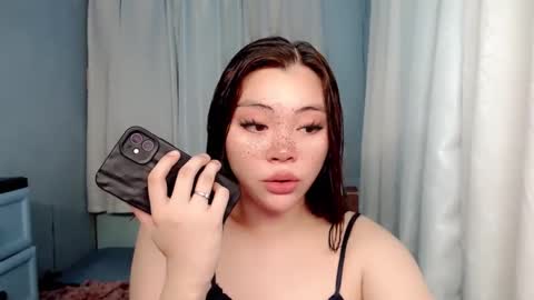 Snapshot of destinyroxie chatting on January 4, 4:12 am ROXIE  online show from January 4, 4:12 am