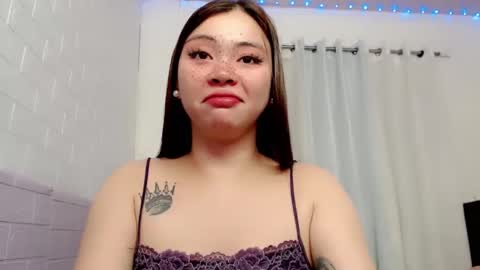 Snapshot of destinyroxie chatting on January 20, 12:39 pm ROXIE  online show from January 20, 12:39 pm