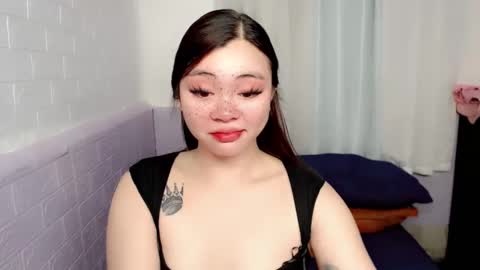 Snapshot of destinyroxie chatting on February 17, 3:58 am ROXIE  online show from February 17, 3:58 am