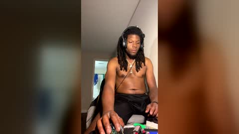 deucear30 online show from June 20, 6:27 am