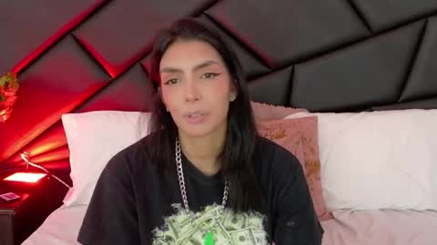 DEUX online show from May 2, 4:06 am