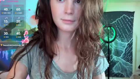 Snapshot of deva_green chatting on June 8, 6:19 pm Deva online show from June 8, 6:19 pm