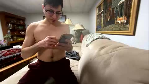 Snapshot of deviant_cam chatting on February 27, 6:57 am deviant_cam online show from February 27, 6:57 am