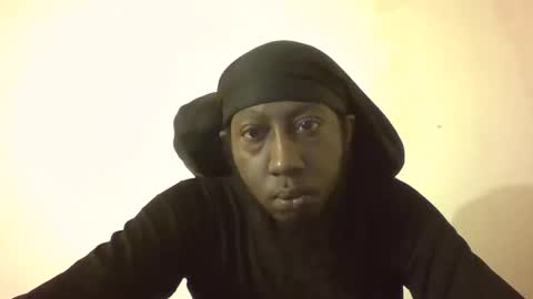 Snapshot of deviledyam chatting on October 19, 3:56 pm Myles Moore online show from October 19, 3:56 pm