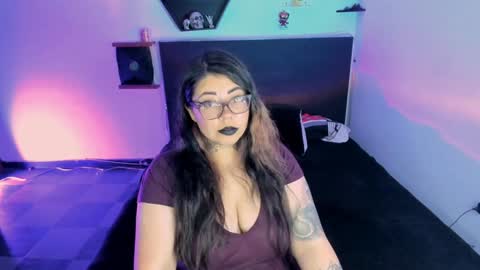  L I NA  online show from January 9, 12:25 am