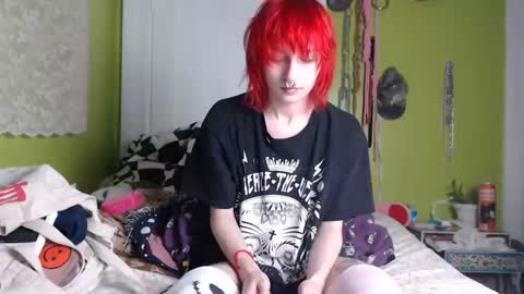 poutyangel online show from December 17, 1:11 am