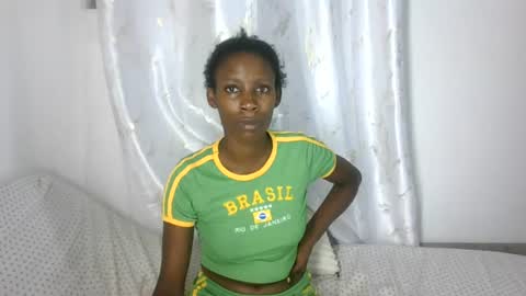 Snapshot of devilish_3710 chatting on June 16, 6:05 am devilish_3710 online show from June 16, 6:05 am