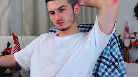 devin_ho online show from January 6, 4:58 am