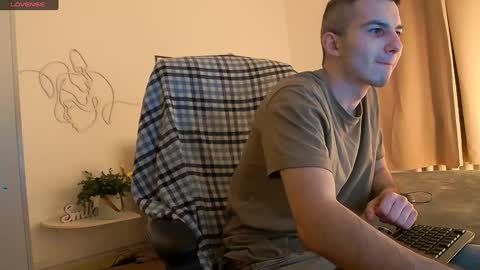 devin_ho online show from January 19, 1:33 pm