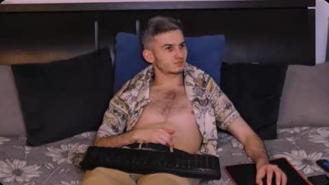 devin_ho online show from January 14, 8:31 am