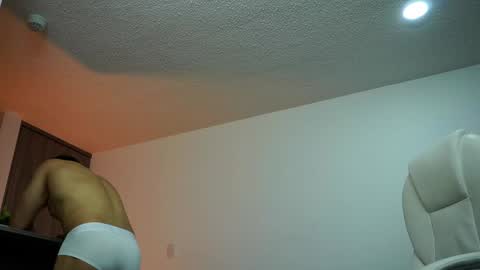 Devin Hunter online show from January 11, 1:27 am