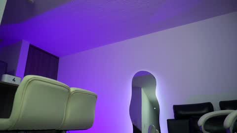 Devin Hunter online show from January 24, 3:22 am