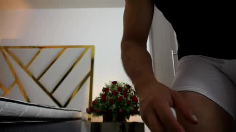 Devin Hunter online show from February 18, 11:52 pm