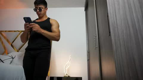 Devin Hunter online show from March 3, 11:24 pm