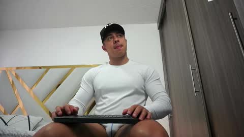 Devin Hunter online show from October 18, 11:44 am