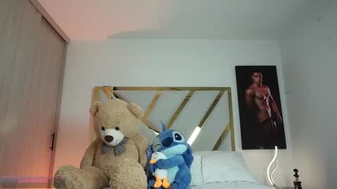 Snapshot of devin_hunter chatting on February 15, 11:45 pm Devin Hunter online show from February 15, 11:45 pm