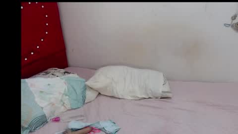 Snapshot of devorasexy2 chatting on May 23, 2:10 pm Devora.. online show from May 23, 2:10 pm
