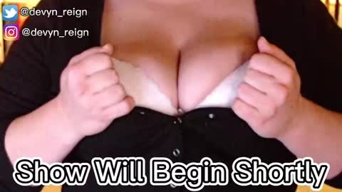 Devyn Reign online show from September 21, 2:24 am