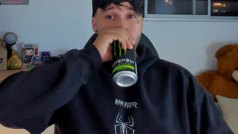 JULIAN online show from May 15, 3:02 am