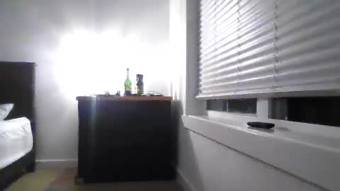 Snapshot of dh124947 chatting on May 21, 2:29 am dh124947 online show from May 21, 2:29 am