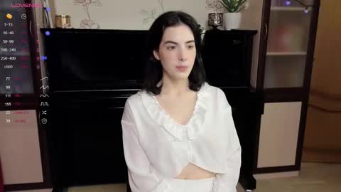 Diana online show from October 8, 2:14 pm